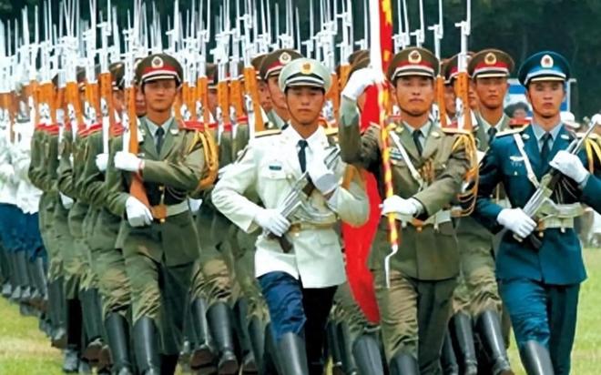 解放军现役人数，揭示中国国防力量的真实面貌，解放军现役人数揭秘，中国国防力量的真实写照