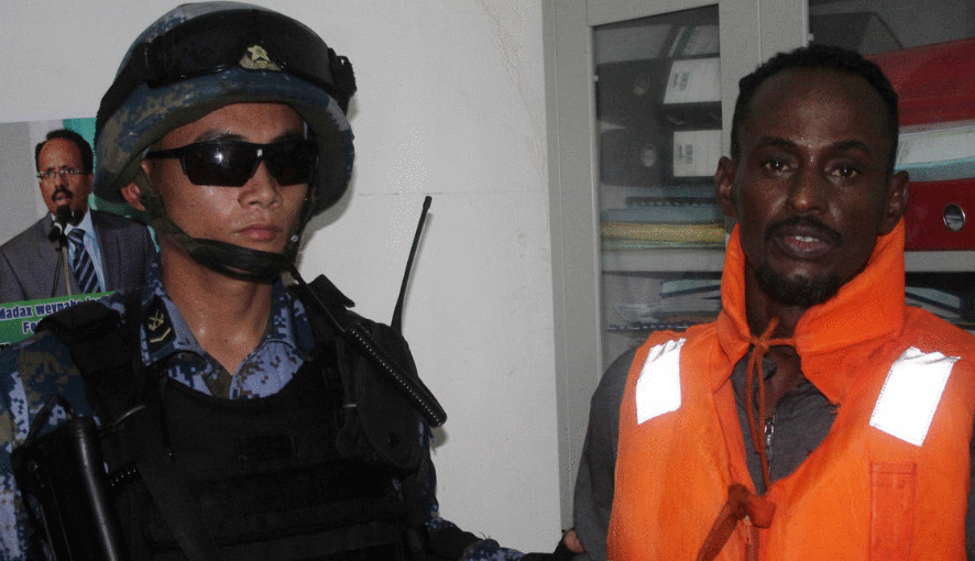 索马里海盗与中国海军