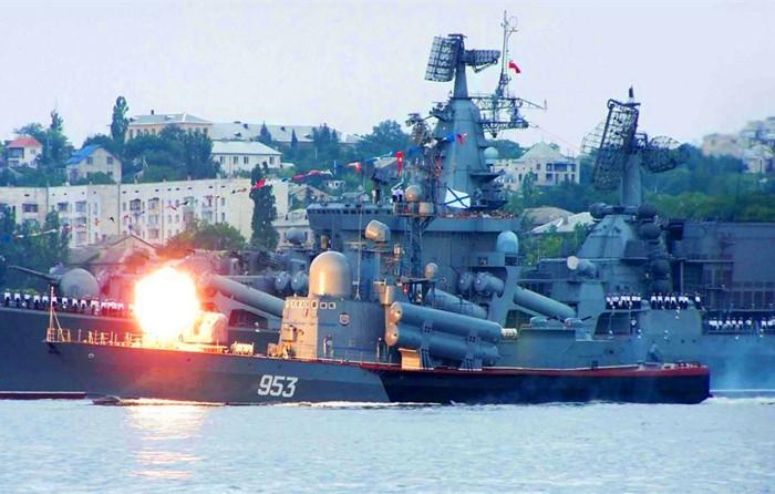 被吹上天的S-400导弹系统,乌克兰的反击行动揭示其真实命运,乌克兰反击行动揭示S-400导弹系统的真实命运