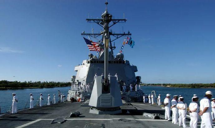 中国海军新型驱逐舰