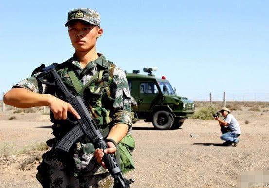 中国军人照片大全图片,英勇无畏,忠诚担当,中国军人英勇无畏,忠诚担当,照片大全图片展示