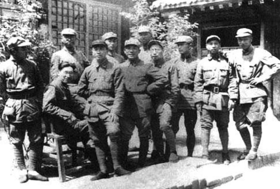 十大元帅唯一英勇殒命的传奇英雄——彭德怀，彭德怀，英勇殒命的传奇英雄，十大元帅中的唯一烈士