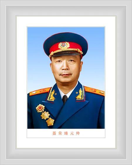 十大元帅唯一英勇殒命的传奇英雄——彭德怀,彭德怀,英勇殒命的传奇英雄,十大元帅中的唯一烈士