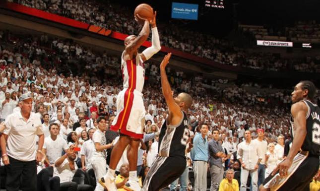 国防部东部战区先后发声剑指美军，坚定捍卫国家主权与安全的决心，国防东部战区严阵以待，坚定捍卫国家主权与安全的决心，针对美军发声剑指行动