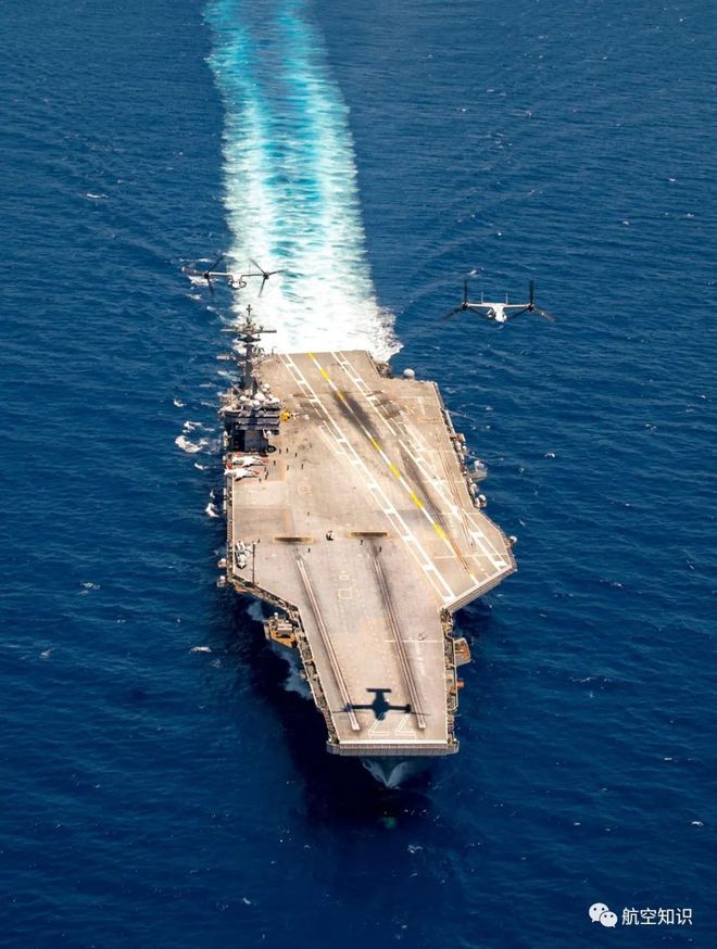航空母舰,是飞机还是船?解析其独特的身份与功能,航空母舰,空中的巨翼与海洋的霸主,究竟是何身份?