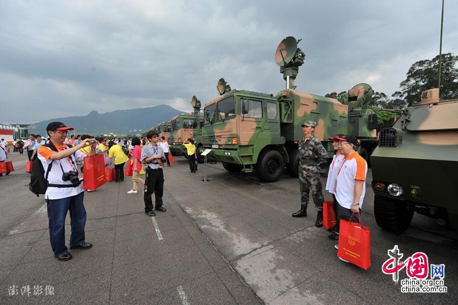 驻港部队阅兵仪式,展现国家力量与荣耀,驻港部队阅兵仪式,展现国家力量与荣耀的壮丽瞬间