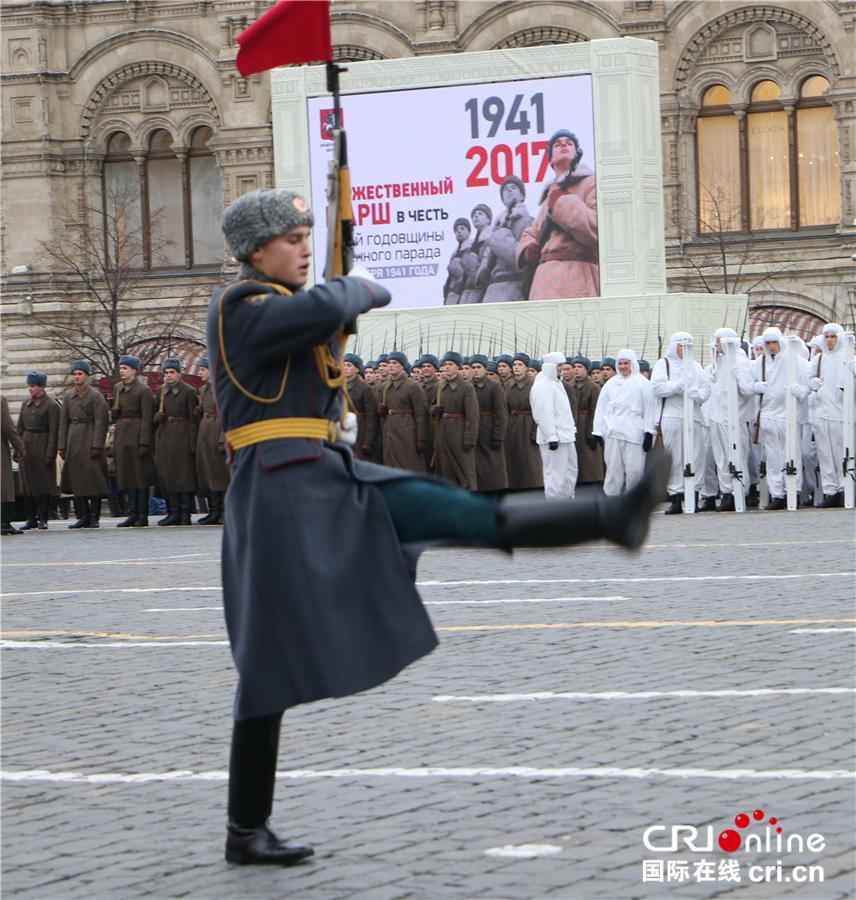 关于庆祝中华人民共和国成立76周年国庆是否会阅兵的文章,中华人民共和国成立76周年国庆阅兵庆典展望