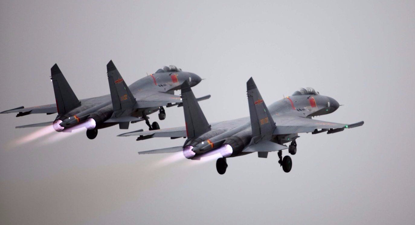 揭秘J-12战斗机的风采,图片展示与解析,J-12战斗机风采揭秘,图片展示与深度解析