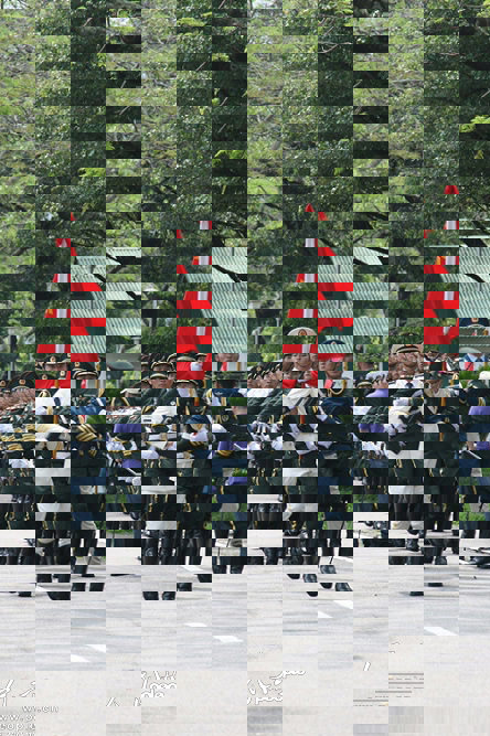 三军仪仗队升国旗图片,荣耀与尊严的象征,三军仪仗队升国旗瞬间,荣耀与尊严的永恒象征