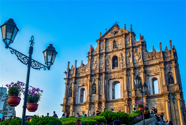 新澳门资料免费大全的特点和优势