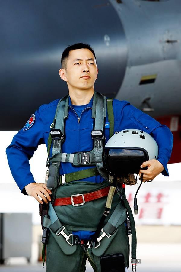 歼-16,中国空中力量的璀璨明珠,厉害与否的实证,歼-16,中国空中力量的璀璨明珠,实力展现不容小觑