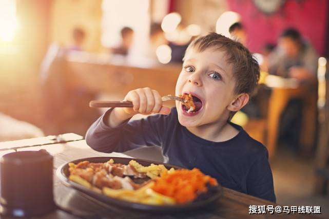 最新消息揭秘，吃饭不仅仅是缓解饥饿，更是一种生活艺术与文化体验——附精美图片展示，揭秘，吃饭的艺术与文化——生活体验与精美图片展示