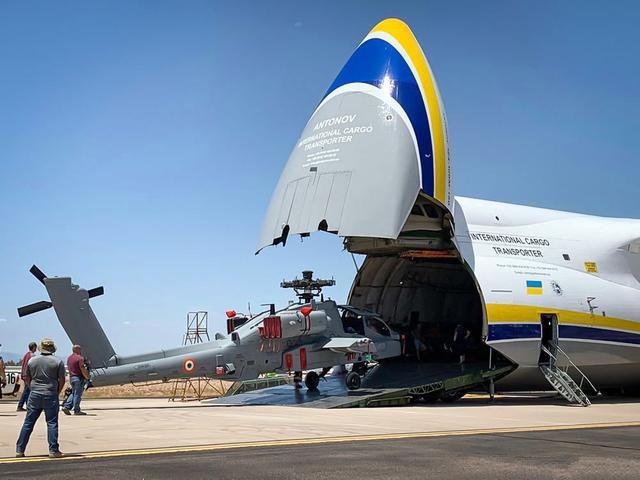 揭秘阿帕奇武装直升机的诞生之地,究竟是哪个公司研制?,揭秘阿帕奇武装直升机的诞生之地,研发公司揭秘