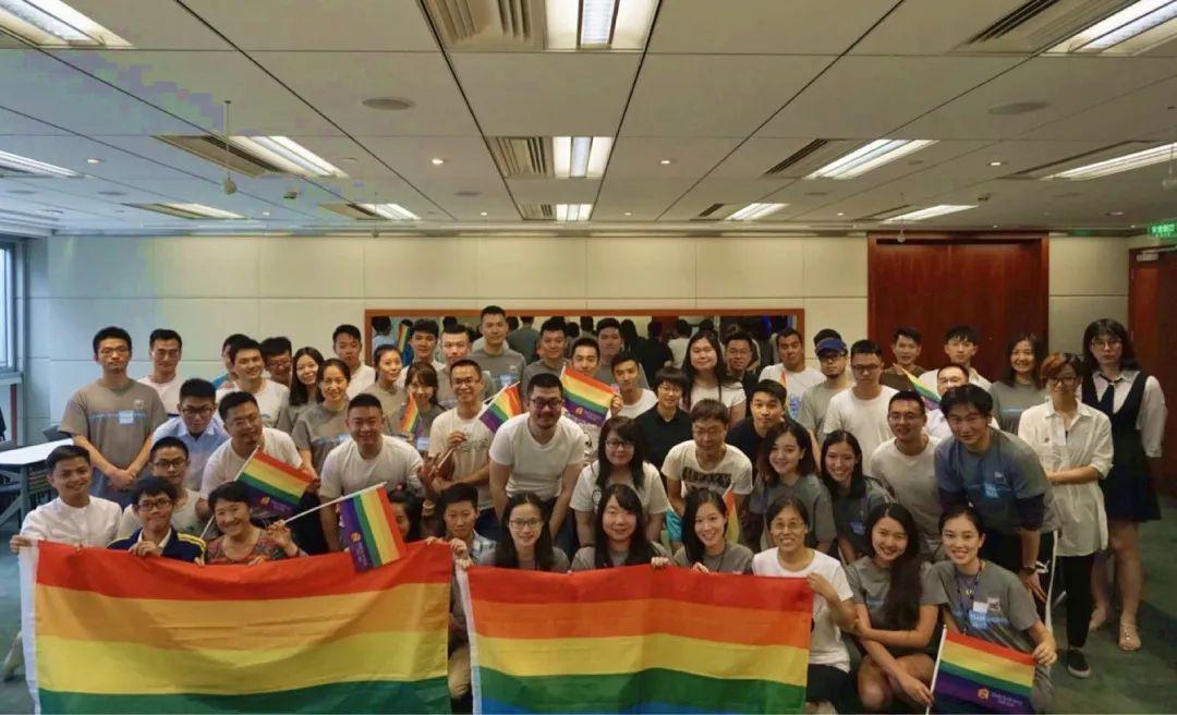 中国军人男性同志,英勇无畏,守护和平的力量,中国军人,英勇无畏的力量,守护和平的守护者