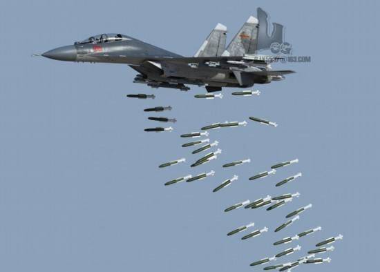 歼-16装备海军航空兵,空中力量的崭新篇章,歼-16装备海军航空兵,空中力量新篇章开启