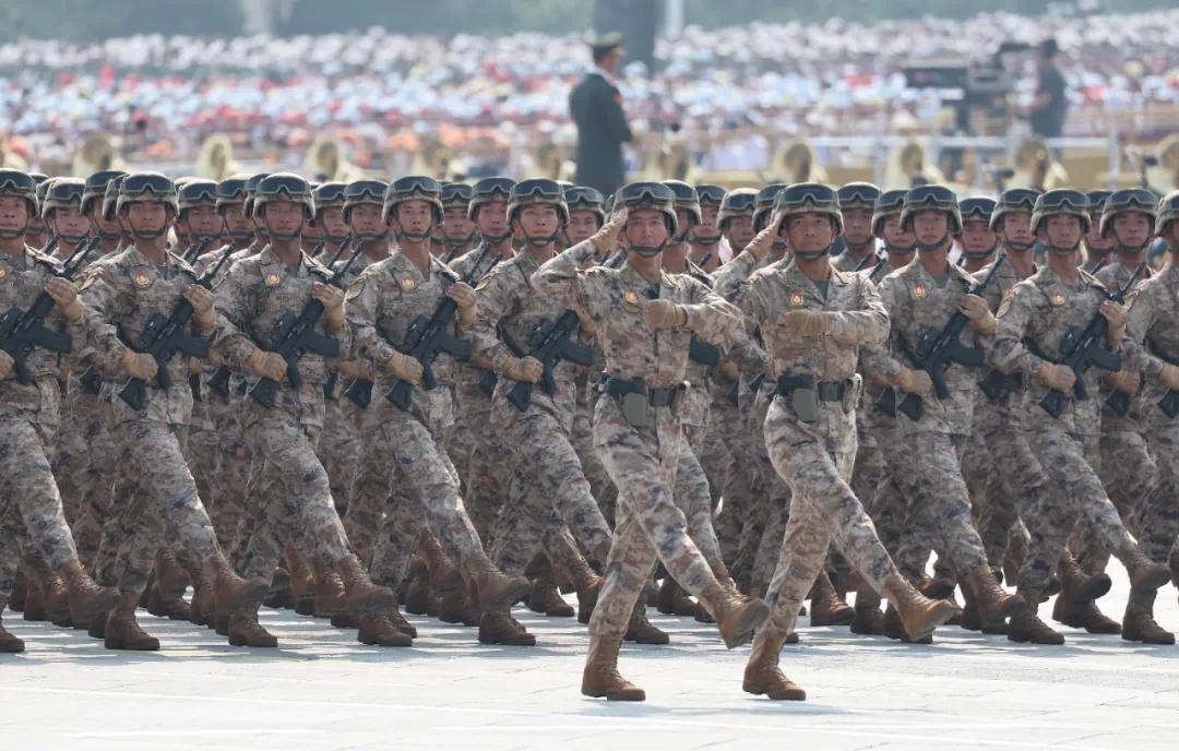 军旅壁纸大全,荣耀与使命的100张画卷,军旅荣耀与使命,百幅壁纸展现铁血画卷