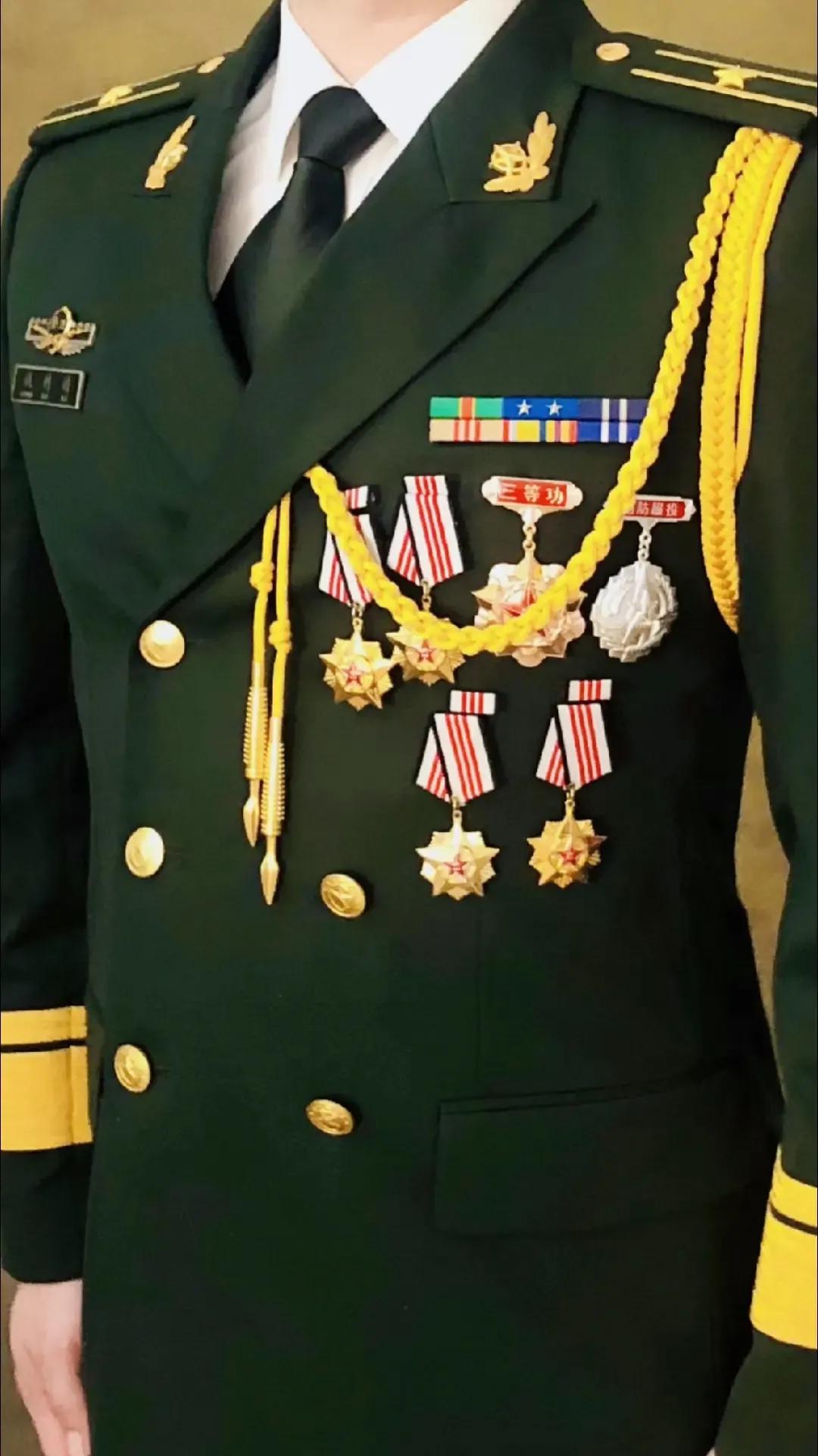 中国军士长军衔等级及标志，荣耀的象征与时代的印记，中国军士长军衔等级与标志，荣耀时代的印记