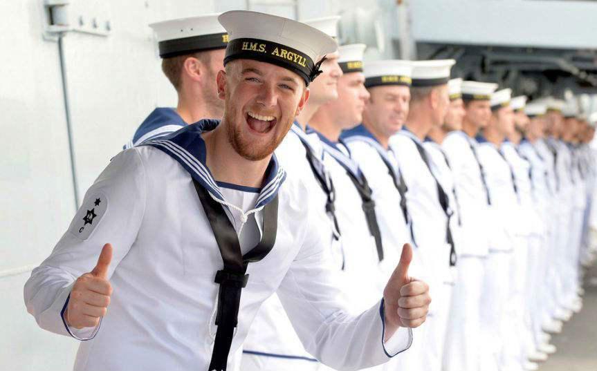 阿帕奇武装直升机起飞过程详解,阿帕奇武装直升机起飞流程详解