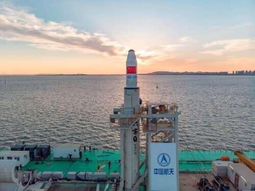 吉林一号航空母舰，中国海军的骄傲，吉林一号航空母舰，中国海军的荣耀标志