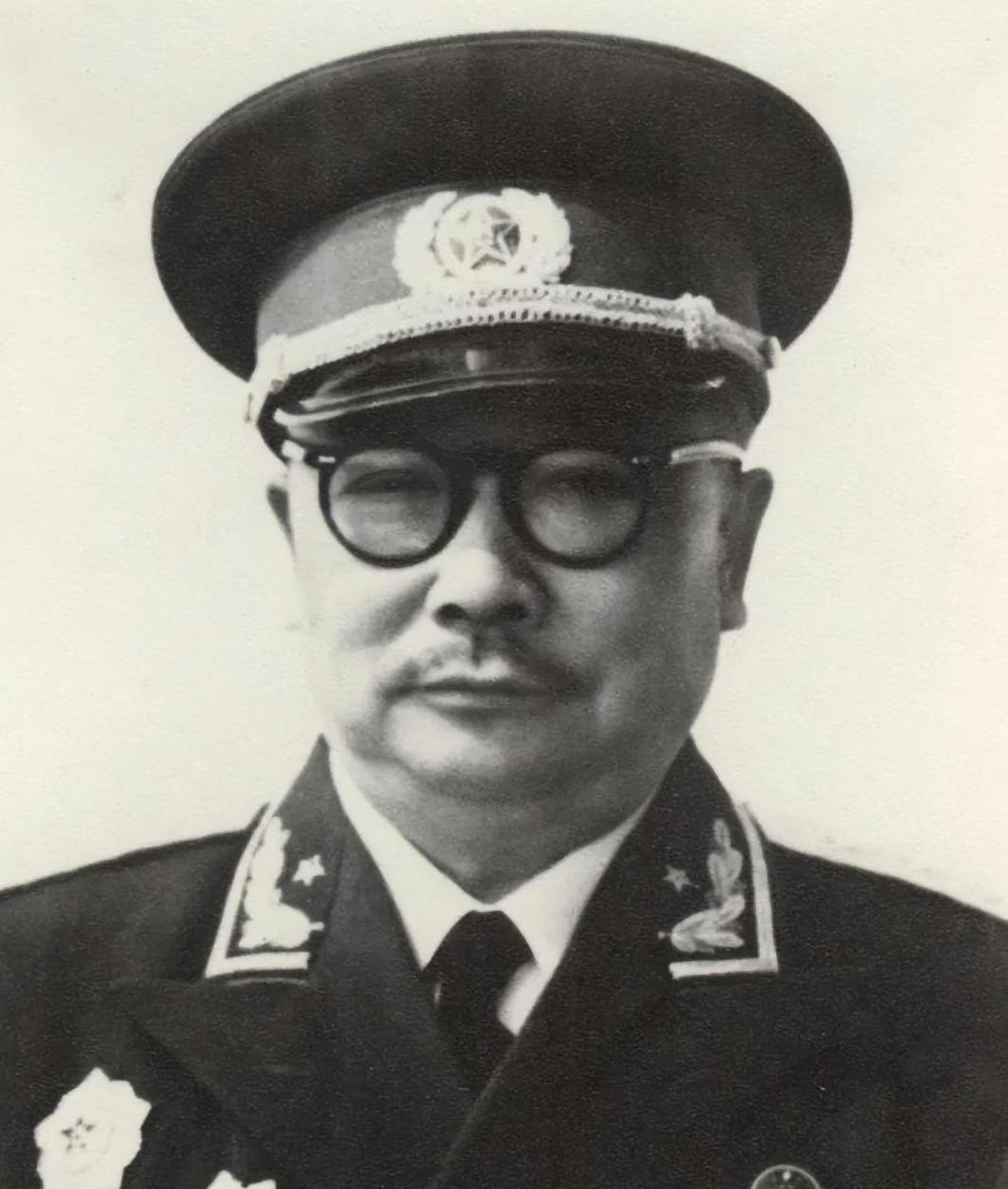 中国现役上将军衔名单最新概述，中国现役上将军衔名单最新概述及解析