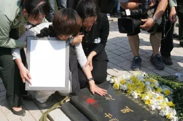 海南岛战役烈士,英勇无畏,永垂不朽,海南岛战役烈士,英勇无畏,功勋永垂不朽