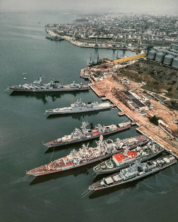 中国海军舰艇一览表,深度解析与前瞻,中国海军舰艇概览,深度解析与前瞻