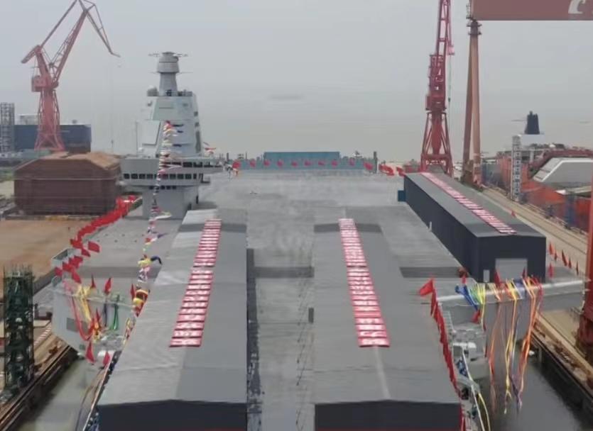 6月3日，新航母下水——中国海军力量的壮丽篇章，中国海军新航母下水，壮丽篇章开启，海军力量再添辉煌