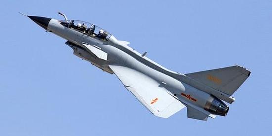 歼-10战机,超音速的空中猛龙,歼-10战机,超音速空中猛龙霸主亮相!