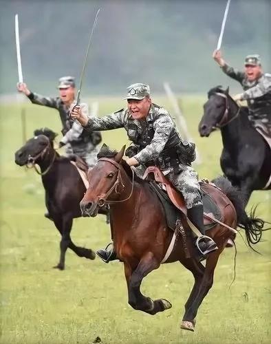 今年当兵是否好走?深度探讨当下参军入伍的机遇与挑战,当下参军入伍的机遇与挑战,今年当兵是否好走?