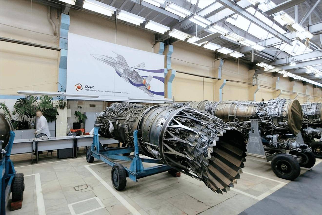 涡扇15与R79,航空发动机技术的探索与革新,涡扇15与R79,航空发动机技术的探索革新之路