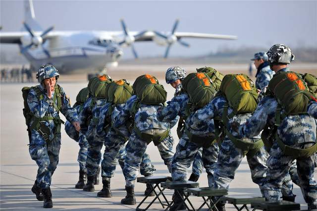 揭秘空降兵第十五军,一支精锐的特种部队,揭秘,特种部队精锐之旅——空降兵第十五军