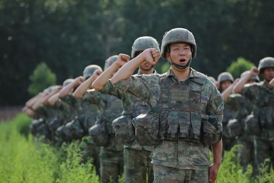 新疆军区某边防团,守护边疆的钢铁长城,新疆边防团,守护边疆钢铁长城的勇士