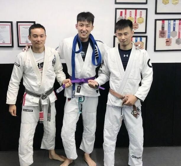 新澳门必中三肖三码三期必开刘伯——揭秘彩票背后的秘密与策略,揭秘彩票背后的秘密与策略,新澳门必中三肖三码三期必开刘伯解析