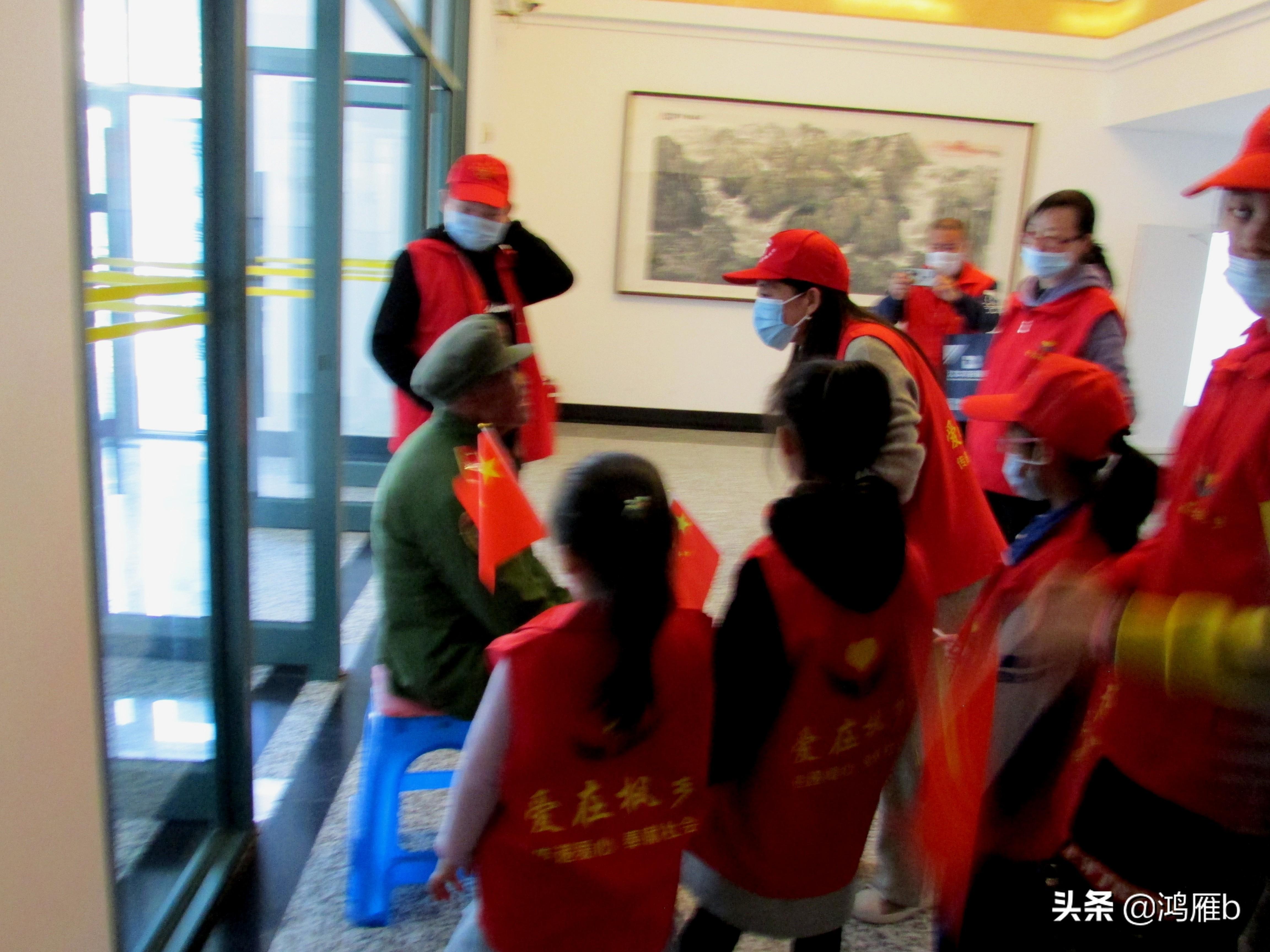 中国人民志愿军战歌报幕,英勇无畏,永载史册,中国人民志愿军战歌报幕,英勇无畏,历史永载的荣耀时刻