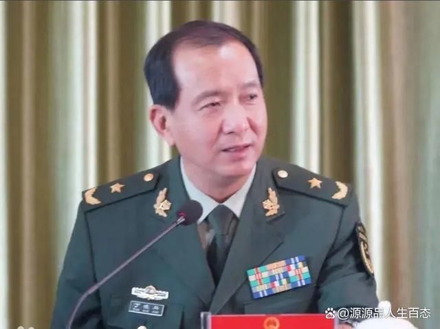 武警范凌将军简历,忠诚卫士的卓越生涯,武警范凌将军卓越生涯,忠诚卫士的生平简介