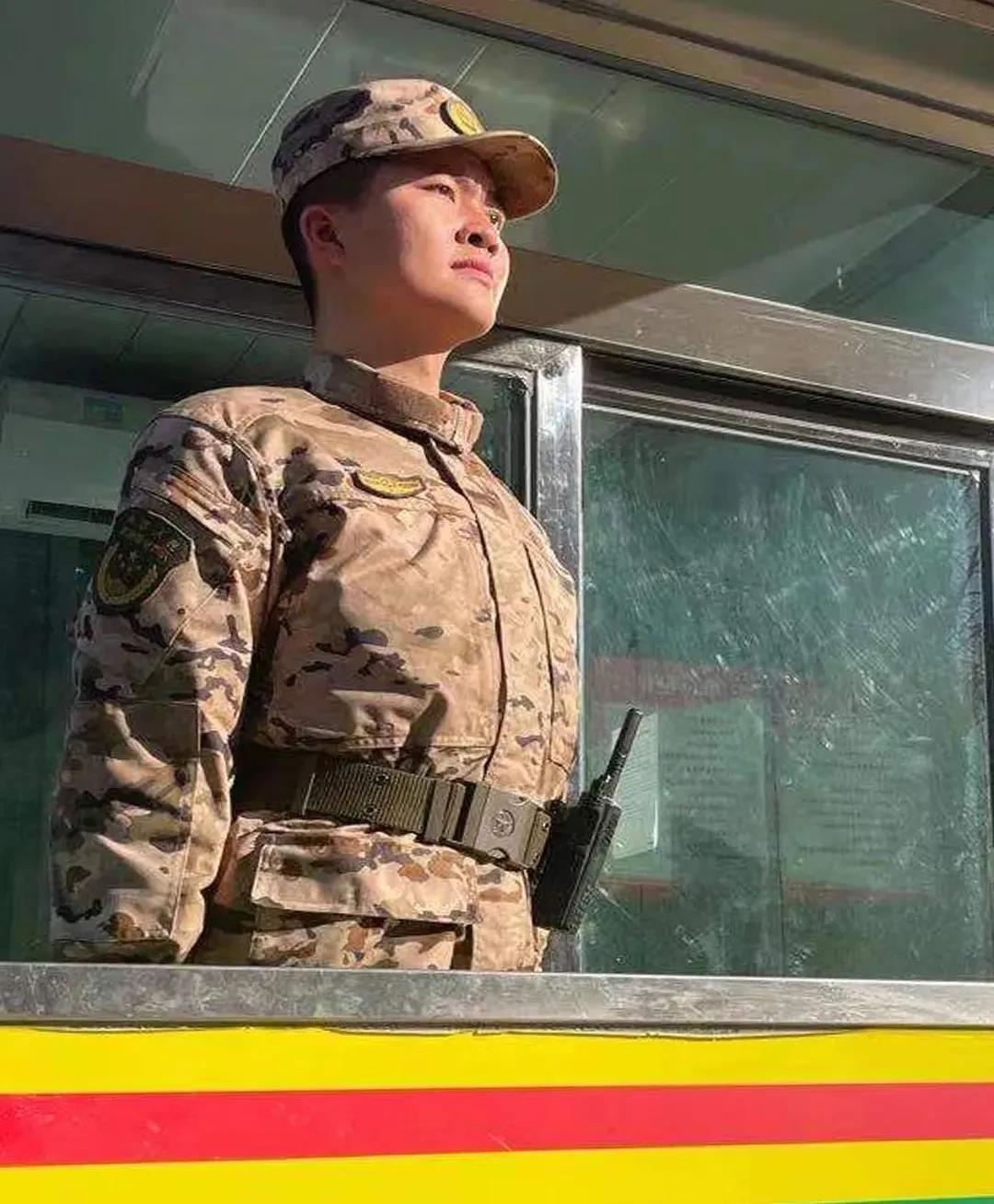 探究21世纪武警迷彩服的设计与特点,探究21世纪武警迷彩服的设计与特点解析