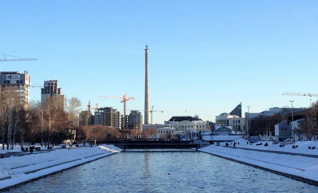 空军第十五军与跳伞,并非全员都要跳伞的任务,空军第十五军与跳伞任务,并非全员必需的技能