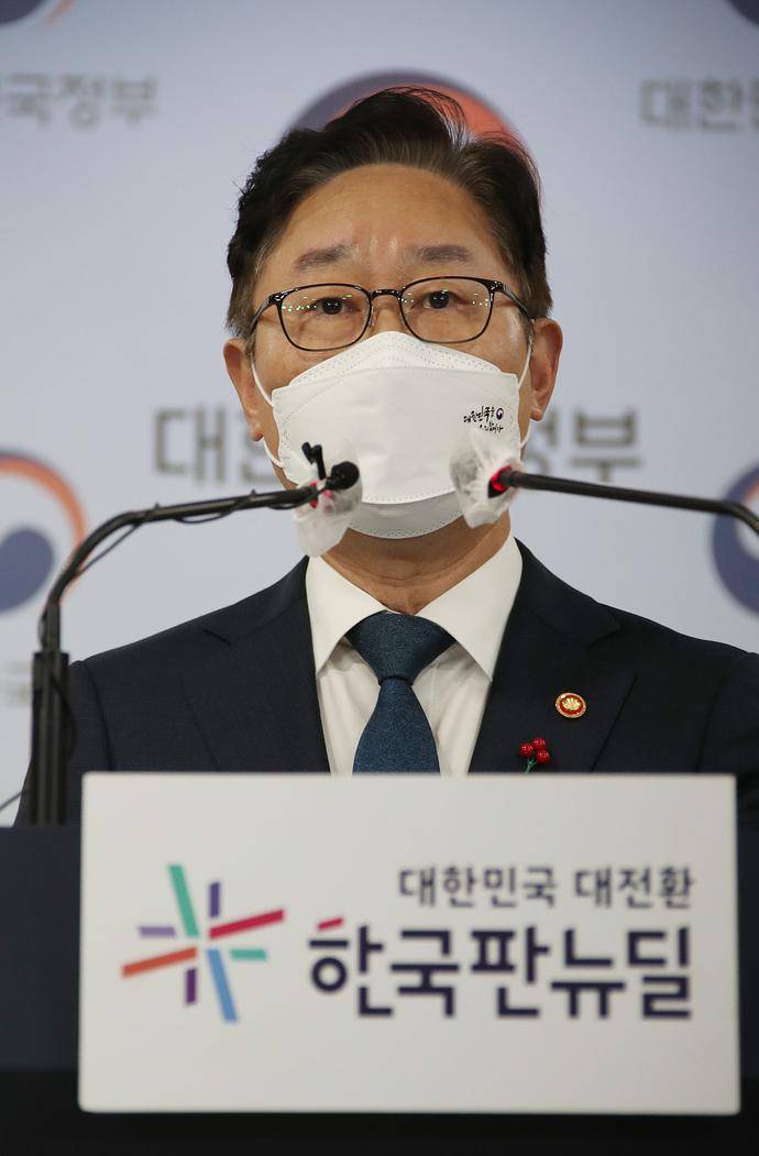 文在寅特赦朴槿惠原因探究,文在寅特赦朴槿惠背后的原因探究