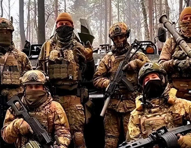 俄乌战争升级,全球卷入战火——85个国家参战,俄乌战争升级引发全球战火,85国卷入战斗风暴