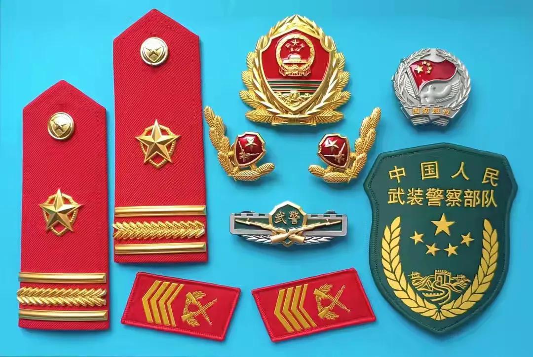 探索07式军官冬常服,设计、功能与应用,揭秘07式军官冬常服,设计细节、实用功能与应用场景解析