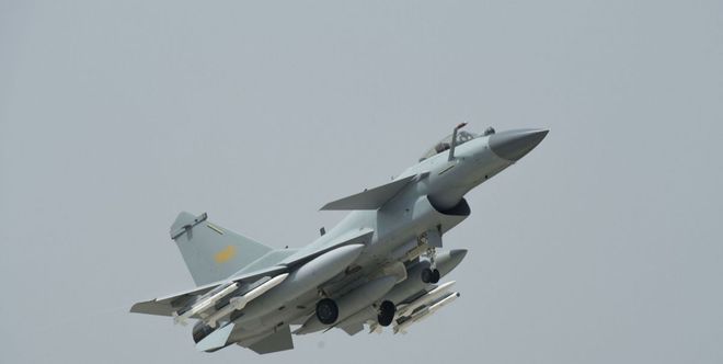 歼-10与台风在卡塔尔的对抗结果,空中力量的较量与启示,卡塔尔空中对决,歼-10与台风的较量与启示