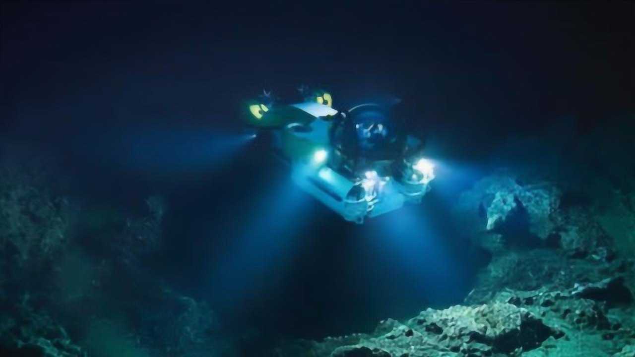 海底一万米,潜水员的生死挑战与心理极限,海底一万米,潜水员的生死挑战与心理极限考验