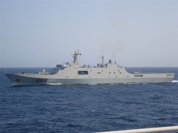 昆仑山号登陆舰载重,揭示中国海军力量的重要一环,昆仑山号登陆舰载重,中国海军力量的关键一环揭秘