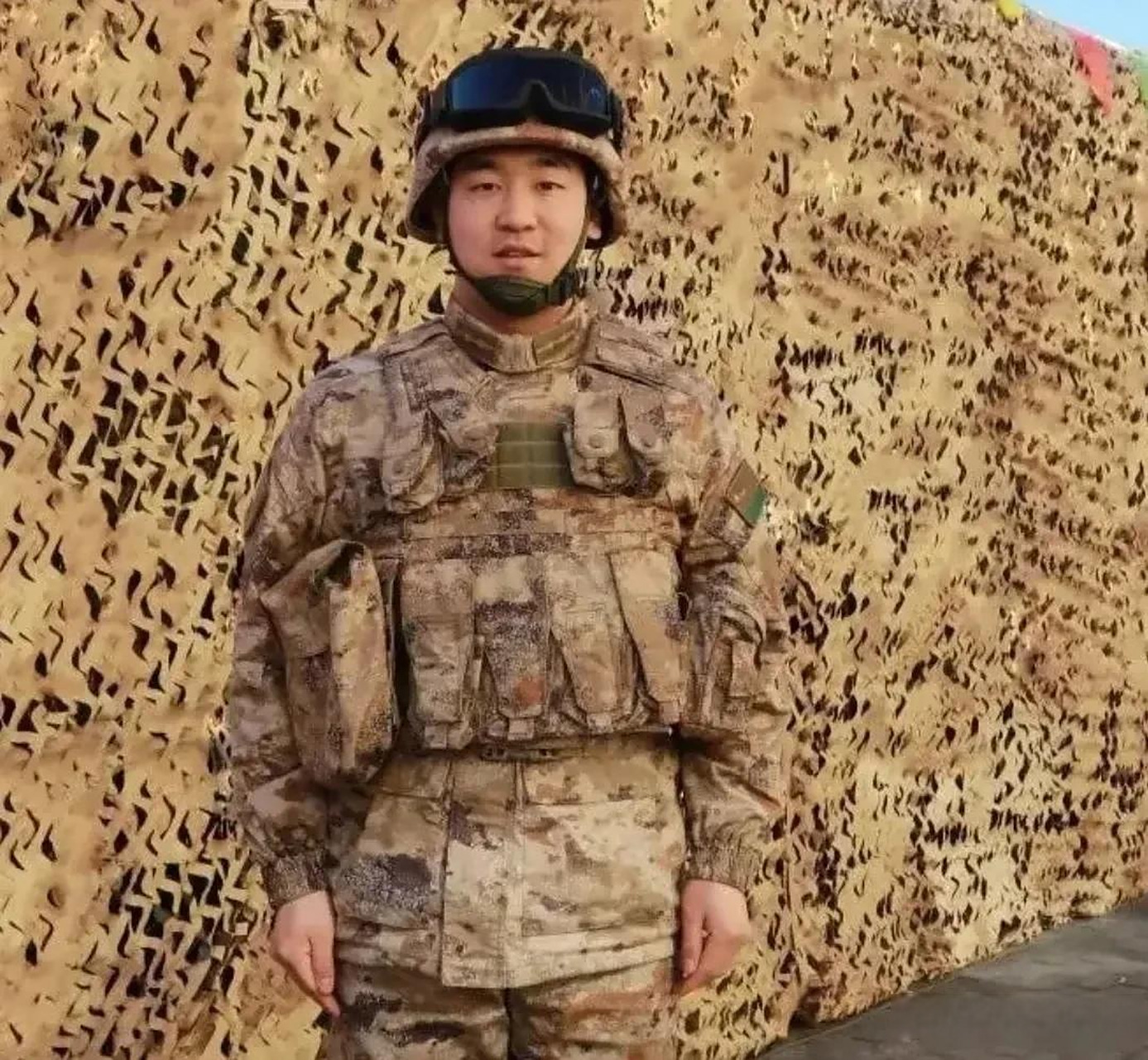 星空迷彩与丛林中的探索,解读中国军队21式丛林迷彩服,中国军队21式丛林迷彩服,星空迷彩与丛林探索的完美结合