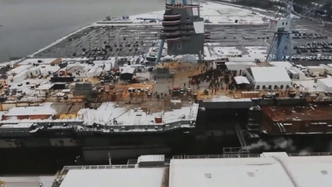 航空母舰组装视频,探索巨舰诞生的过程,航空母舰组装过程揭秘,巨舰诞生的探索之旅