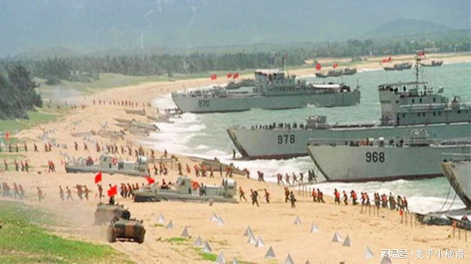 最震撼的实弹军演视频,展现力量与荣耀的瞬间,实弹军演震撼瞬间,力量与荣耀的展现视频