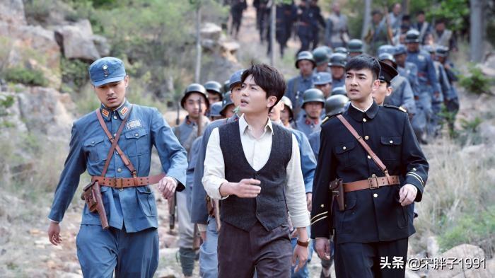 手雷在男子裤裆里爆炸,一场悲剧的警示,男子裤裆手雷爆炸悲剧,警示与反思