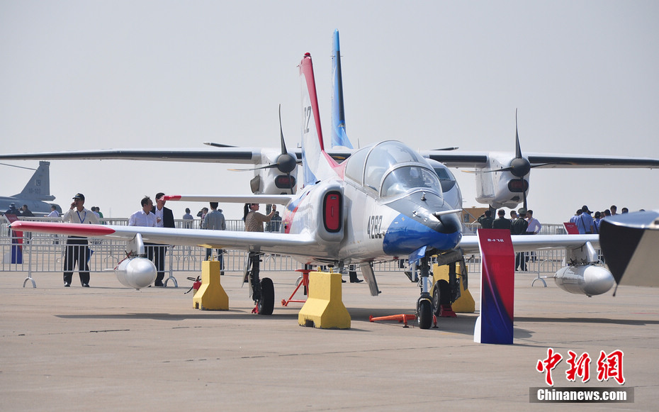 空军七型飞机亮相中国航展,展现空中力量的崭新面貌,空军七型飞机航展亮相,空中力量崭新面貌展现