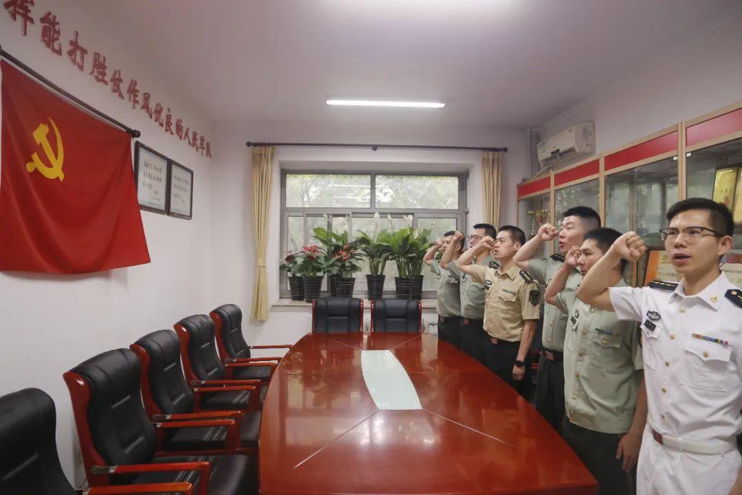 强大国防的重要意义,国家安全与发展的坚实保障,强大国防,国家安全与发展的坚实保障与重要意义