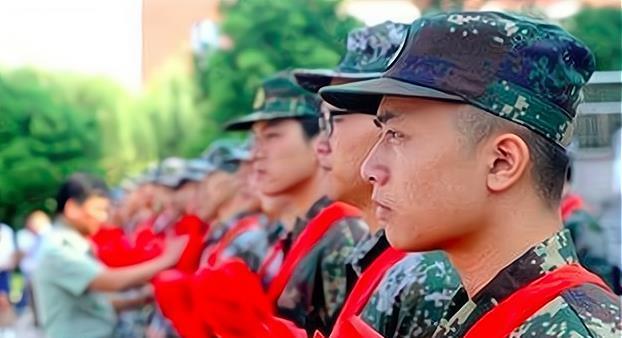 近视眼能去当兵吗?解读视力问题对军事生涯的影响,近视眼对军事生涯的影响,能否当兵解读视力问题的重要性